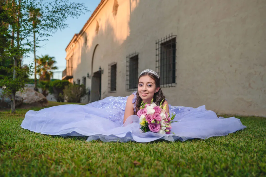 QUINCEAÑERA & SWEET SIXTEEN | Fotografía y Video en Mexicali | 3 | Los mejores fotógrafos y videógrafos en Mexicali Fotografía profesional de la quinceañera Layla en Mexicali por Los Full - Sesión de fotos de XV años