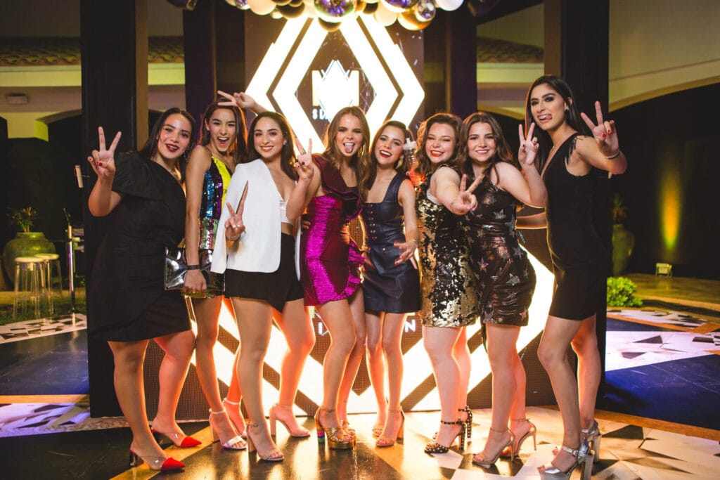 QUINCEAÑERA & SWEET SIXTEEN | Fotografía y Video en Mexicali | 39 | Los mejores fotógrafos y videógrafos en Mexicali Los mejores fotógrafos y videógrafos en Mexicali | 70958509 3028868570488367 2095908581198004224 n |