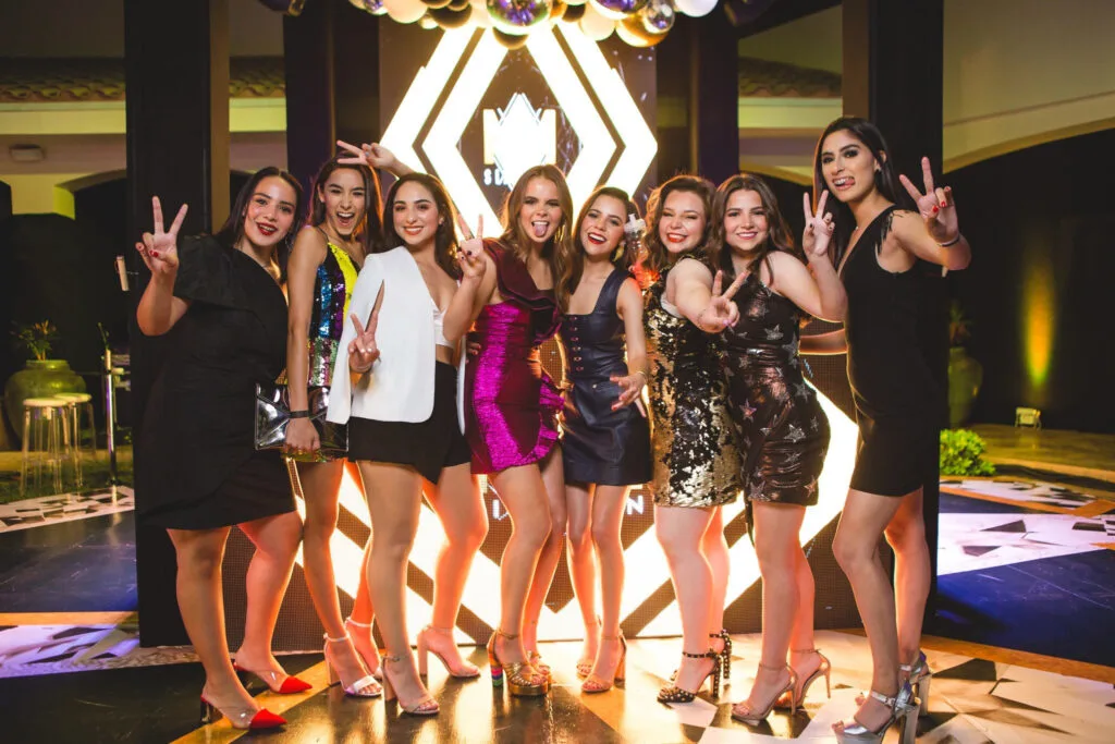 QUINCEAÑERA & SWEET SIXTEEN | Fotografía y Video en Mexicali | 30 | Los mejores fotógrafos y videógrafos en Mexicali Los mejores fotógrafos y videógrafos en Mexicali | 70958509 3028868570488367 2095908581198004224 n |