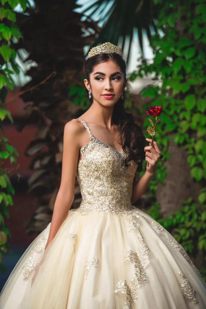 QUINCEAÑERA & SWEET SIXTEEN | Fotografía y Video en Mexicali | 18 | Los mejores fotógrafos y videógrafos en Mexicali Los mejores fotógrafos y videógrafos en Mexicali | Quinceanera Mexicali |